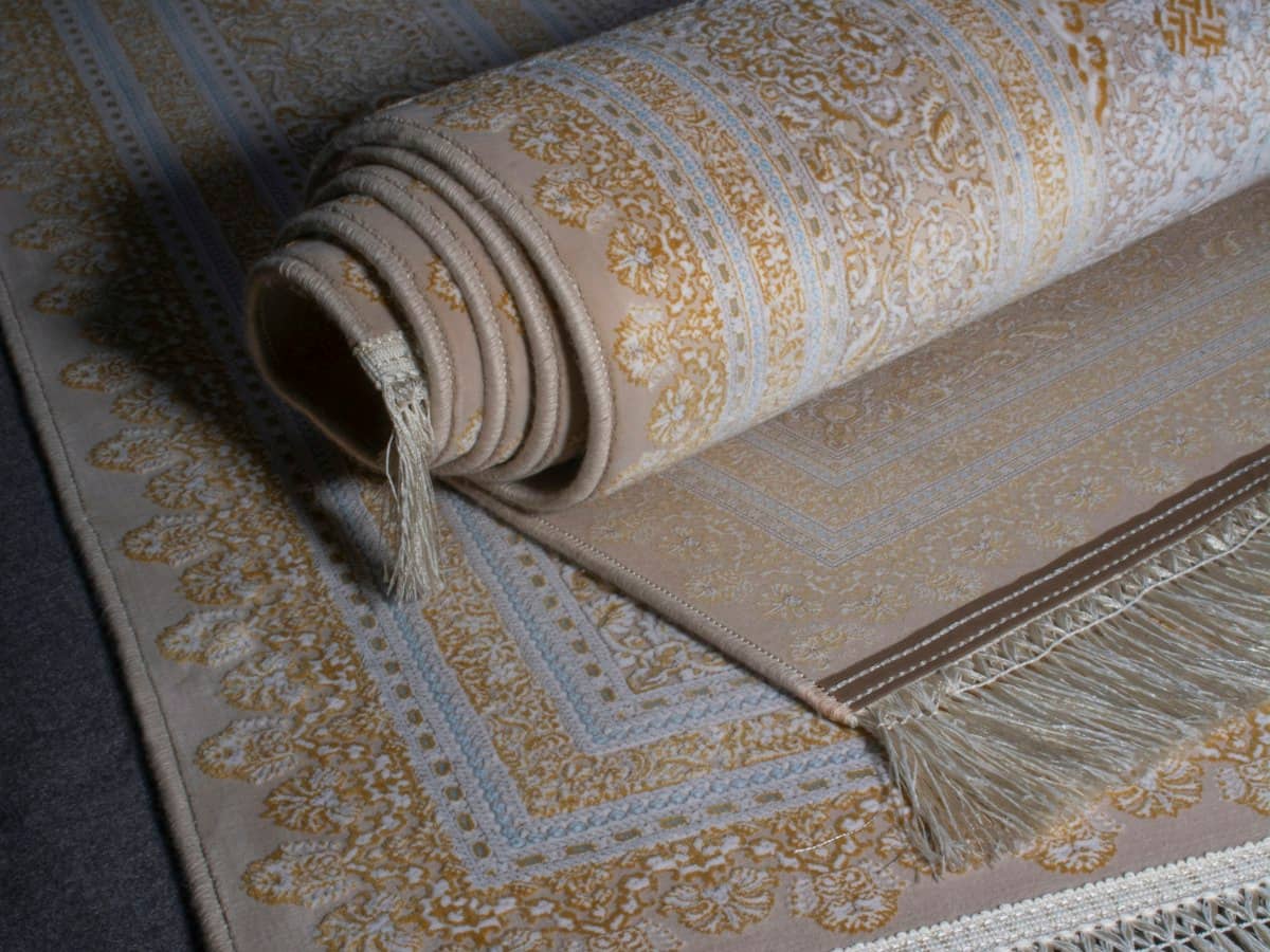 Rugs & Throws