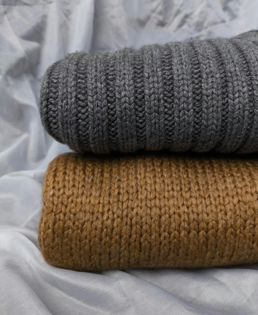 Pearl Cable Knit Throw
